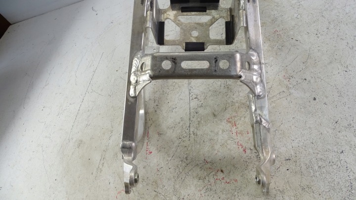 S99 HONDA CRF 450 X 250 QUEUE CHÂSSIS ARRIÈRE PLASTIQUE FIXATION