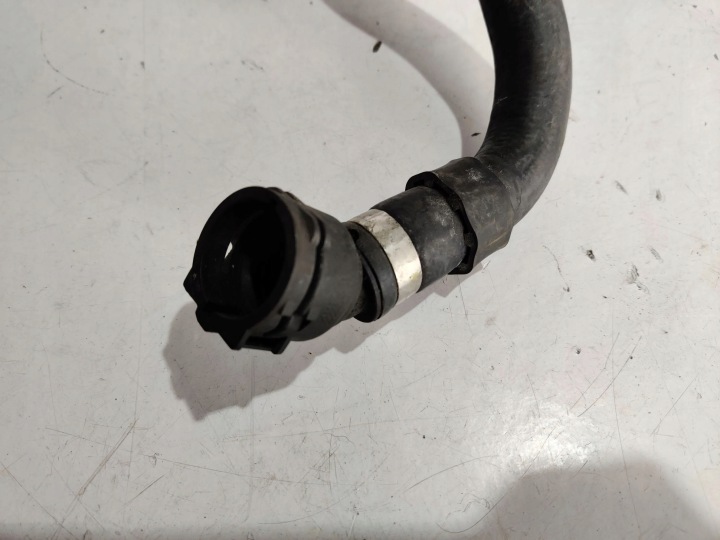 BMW 1 E81 E87 FIL AQUATIQUE TURBOCOMPRESSEURS 1437865 2007 2000CM3