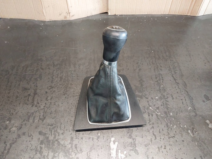 POMMEAU DE VITESSE CARTER CHANGEMENTS VITESSE AUDI A4 B6 8E 8H 77111575501