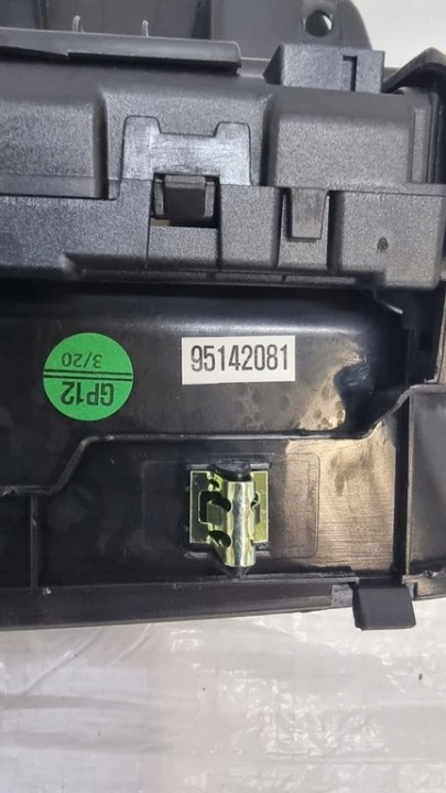 OPEL MOKKA A ÉCRAN MONITEUR RADIO 95142081