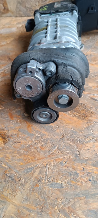 VW COMPRESSEUR 03C145851G