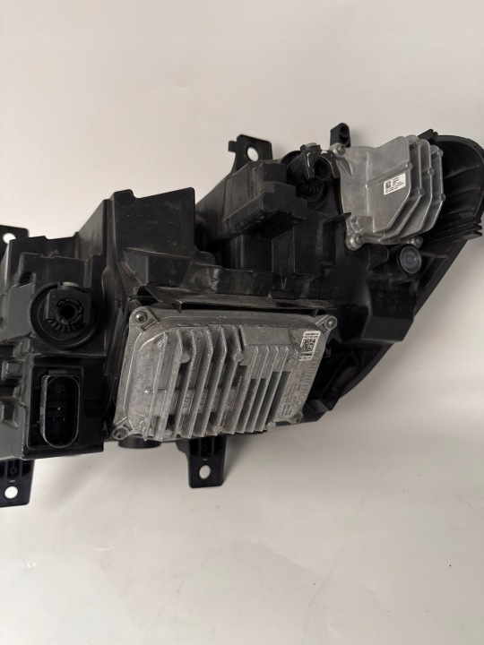 PROJECTEUR MERCEDES-BENZ SPRINTER W907 W910 A9109067200