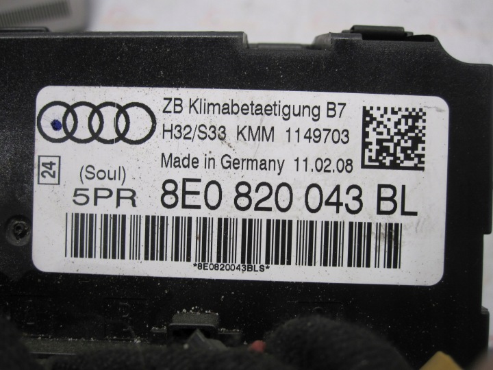 AUDI A4 B7 S-LINE 08R PANNEAU CLIMATISATION 8E0820043BL