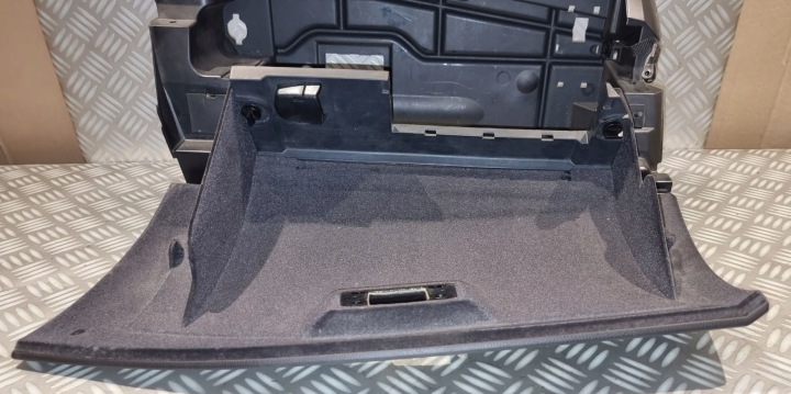 BMW E60 BOÎTE À GANTS TABLEAU DE BORD PASSAGER NOIR CHÂSSIS SOUS INTERRUPTEUR AIRBAG 7034080