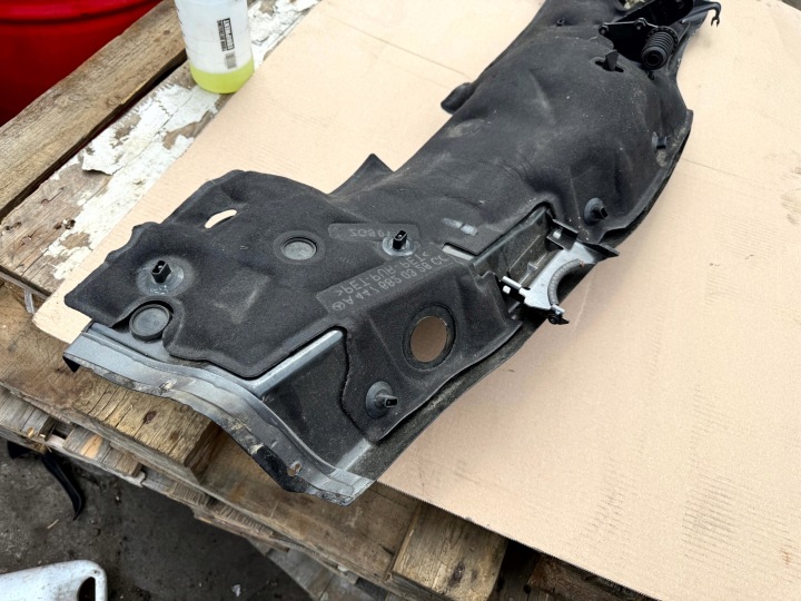 DOUBLURE DE PASSAGE DE ROUE PAROI DISTINCTIVE TÔLE A4476280073 MERCEDES V CLASSE VITO W447