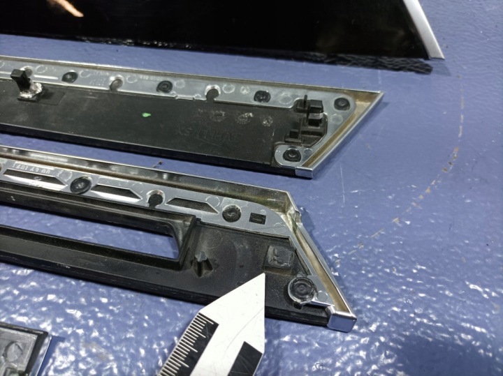AUDI A6 C6 BAGUETTES DÉCORS PORTES TABLEAU DE BORD EUROPE 4F0867419L