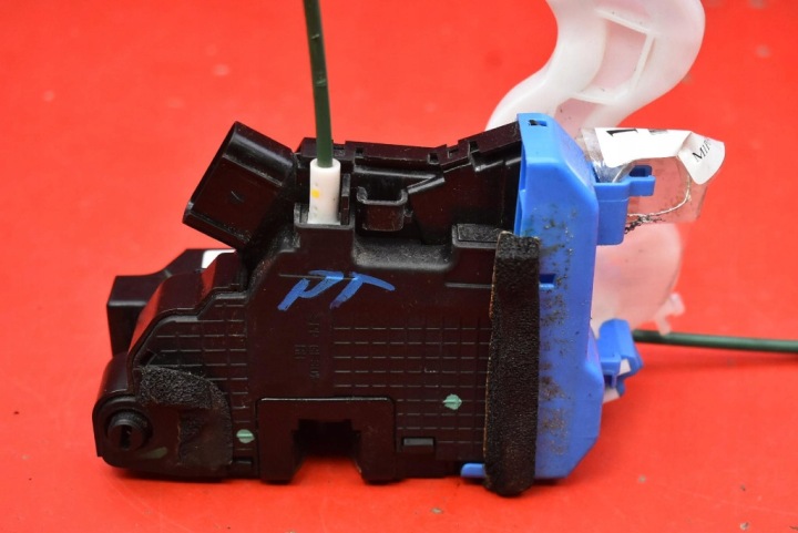 SERRURE DE PORTE DROIT ARRIÈRE ARRIÈRE EUROPE 81420-A6000 HYUNDAI I30 2 II GD 5D HAYON 12-15