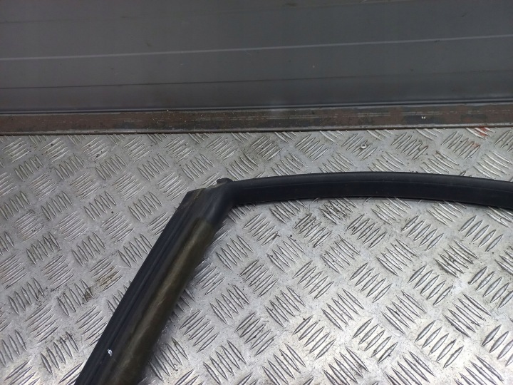 AUDI A7 S7 4G 2011 ARRIÈRE CÔTÉ DROITE CAOUTCHOUC JOINT D'ÉTANCHÉITÉ VITRES PORTES ARRIÈRE