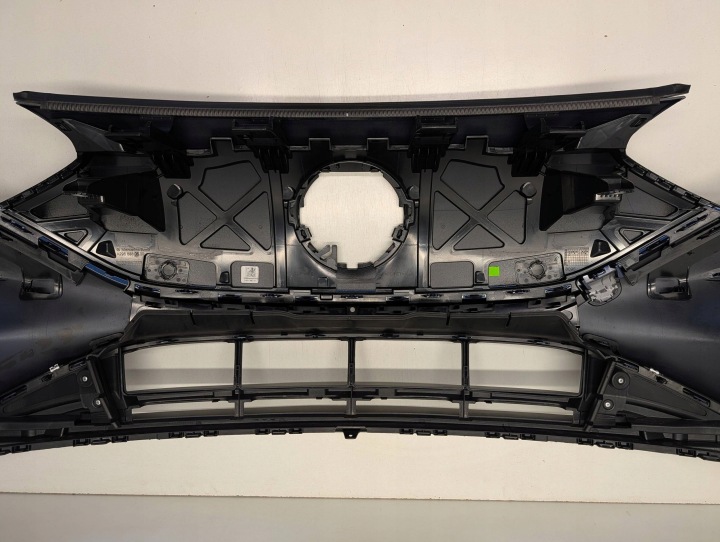 PARE-CHOCS AVANT MERCEDES EQE V295 2022-