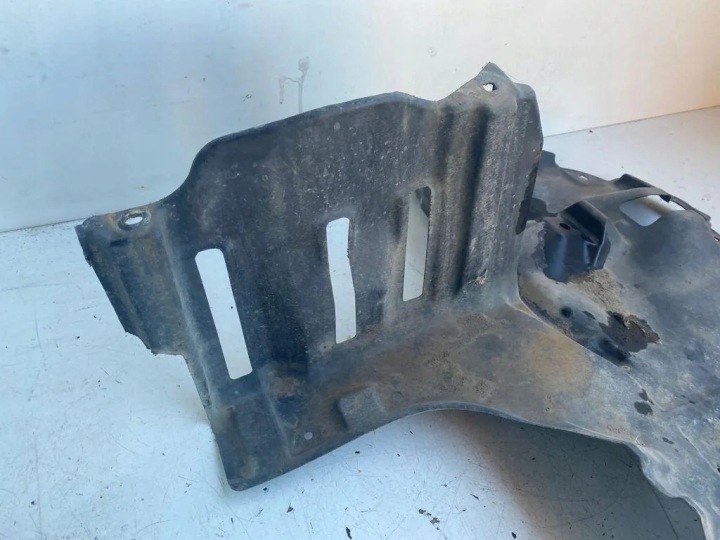 PROTECTION MOTEUR TOYOTA AVENSIS (_T22_) 51442 2.0L DIESEL 81KW 2001