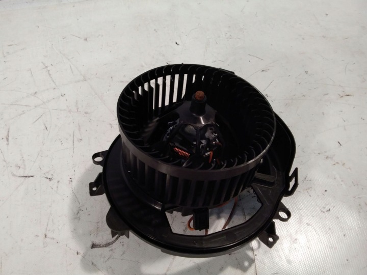 VOLKSWAGEN GOLF VII 2013 VENTILATEUR CONDUIT D'AIR VENTILATEUR