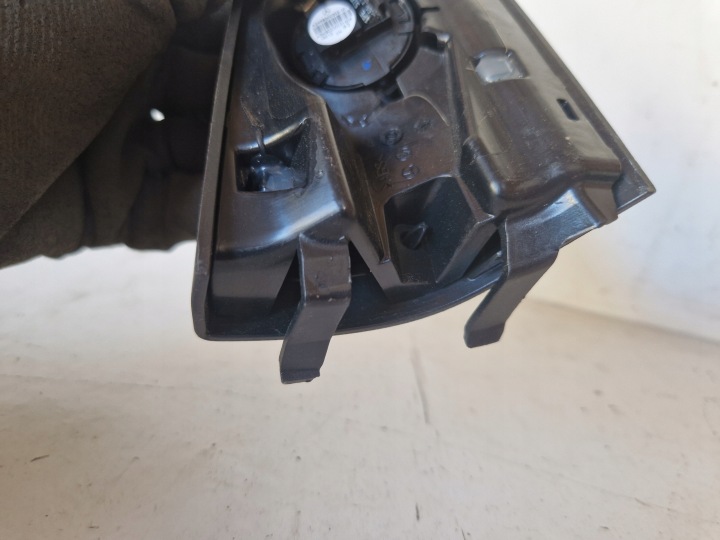 HAUT-PARLEUR PORTES GAUCHE AVANT MERCEDES W246 1.8 CDI 2013R