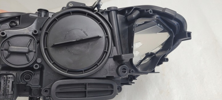 PHARE DROITE AVANT BI-XENON LED BMW 5 F10 2010-