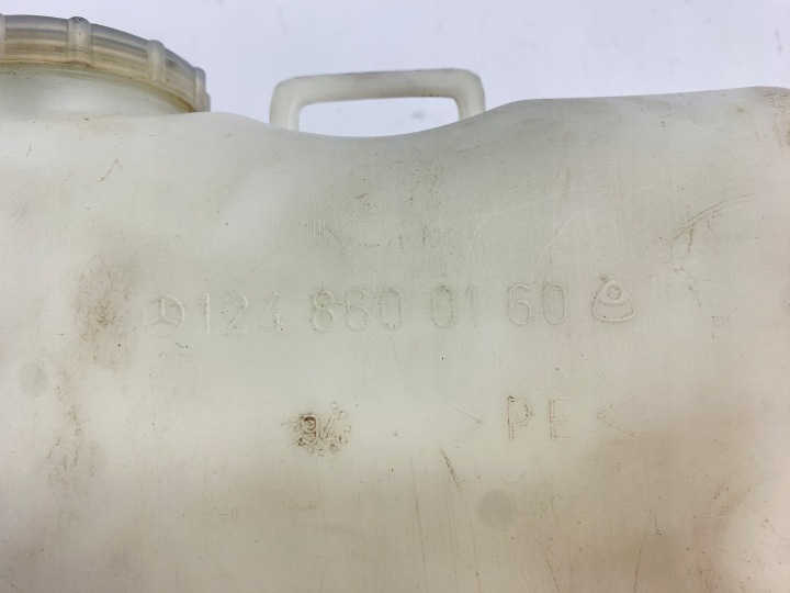 RÉSERVOIR LIQUIDE LAVE-GLACES ARRIÈRE VITRES MERCEDES W124 UNIVERSEL 1248600160