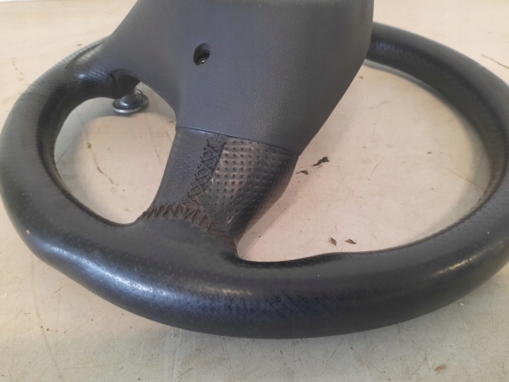 AUDI A4 B6 00-05 VOLANT CUIR 8E0124A