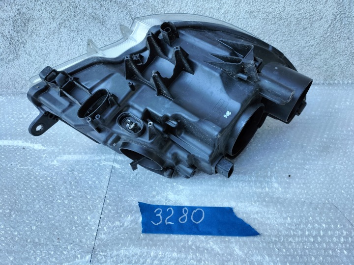 SKODA SUPERB II PROJECTEUR GAUCHE 3T1941015B SZCZECIN -GORZOW-POZNAN)3280