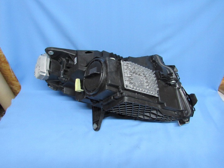 DROITE GAUCHE MERCEDES W293 EQC COMPLET LED COMPLET EUROPE