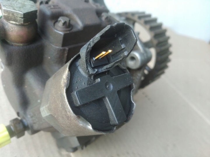 POMPE INJECTION CITROEN PEUGEOT FORD MAZDA TOYOTA 9658176080