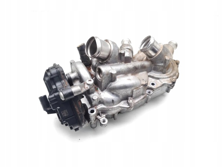 SKODA SCALA POMPE À EAU 1.0 TSI ESSENCE 81KW (110 HP) 05E121117K 2021 4/5DR