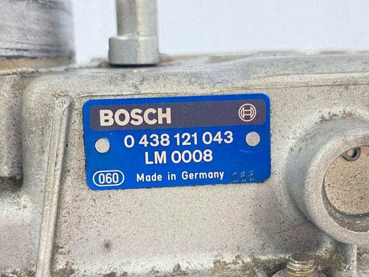 PAPILLON DES GAZ K-JET MERCEDES W124 W201 M102 230E 200E 0438121043 4-CYLINDRY