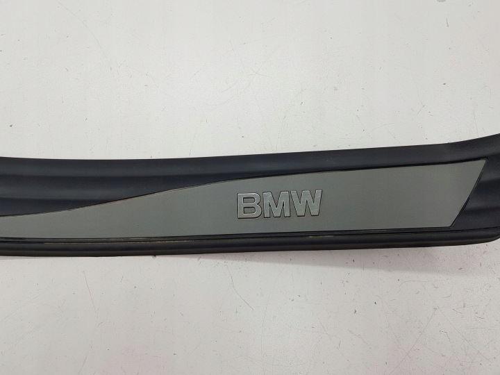 BMW 5 E60 E61 2008 REVÊTEMENT SEUIL ARRIÈRE 51477034306