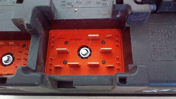 MODULE FUSIBLE SAAB 93 II 2,0 T 12800998
