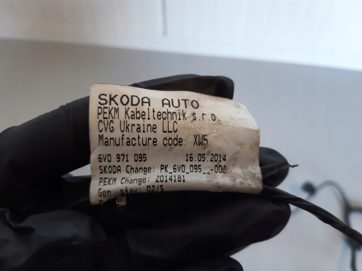 SKODA FABIA III FAISCEAU DE CÂBLES INSTALLATION ÉLECTRIQUE PARE-CHOCS AVANT AVANT 6V0971095