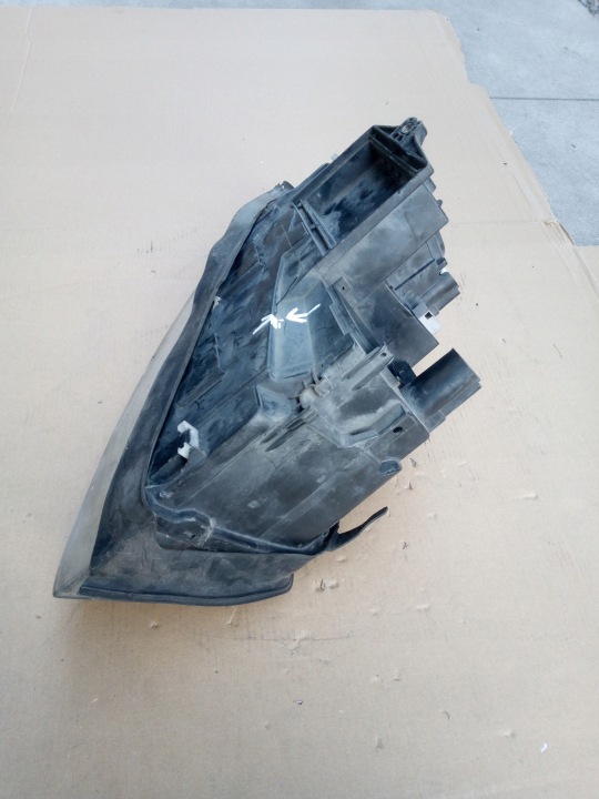 AUDI A4 B6 PROJECTEUR PHARE GAUCHE AVANT LENTILLE H7 EUROPE 1-13
