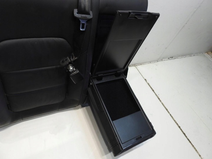 DOSSIER BANQUETTES ARRIÈRE DROIT ARRIÈRE COURROIE VW PASSAT B7 UNIVERSEL 3C0857807Q
