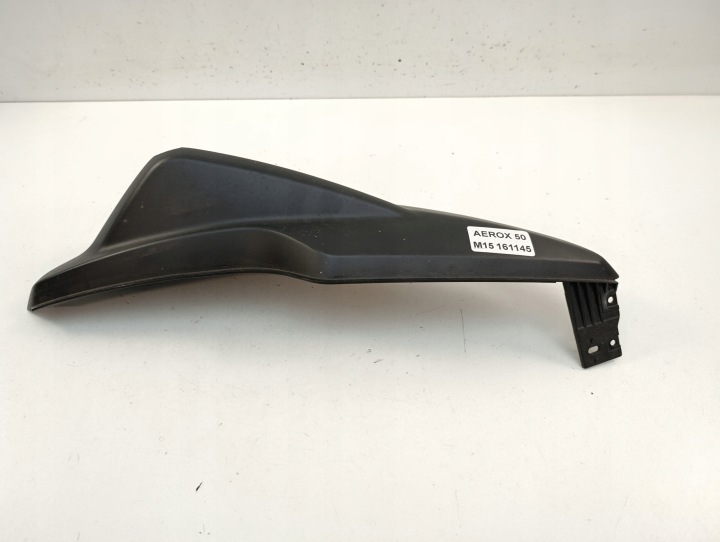 YAMAHA AEROX 50 QUEUE PLASTIQUE DROIT