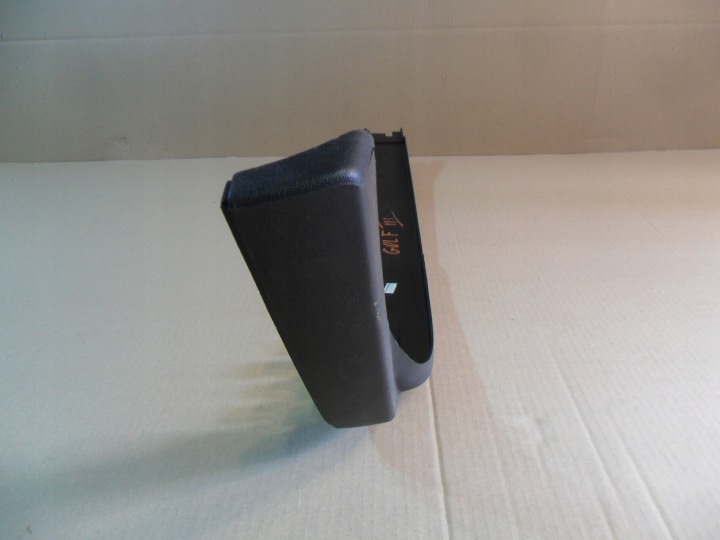 MOULURE PARE-CHOCS VW GOLF III