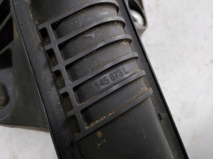 AUDI A4 B8 TUYAU ÉCHANGEUR D'AIR DE SURALIMENTATION 8K0145673L EUROPE
