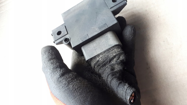 SQ5 8R Q5 MODULE CONTRÔLEUR POMPES CARBURANTS S4 B8 S5