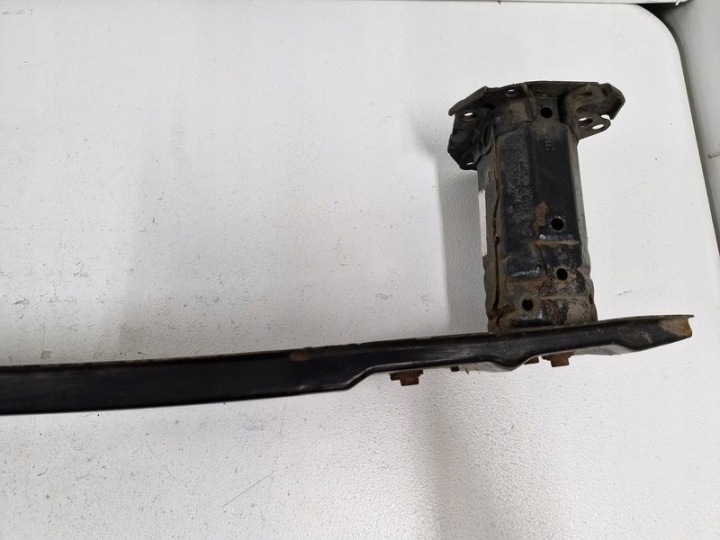TOYOTA AVENSIS T27 LIFT T29 UNIVERSEL POUTRE RENFORCEMENT PARE-CHOCS ARRIÈRE ARRIÈRE