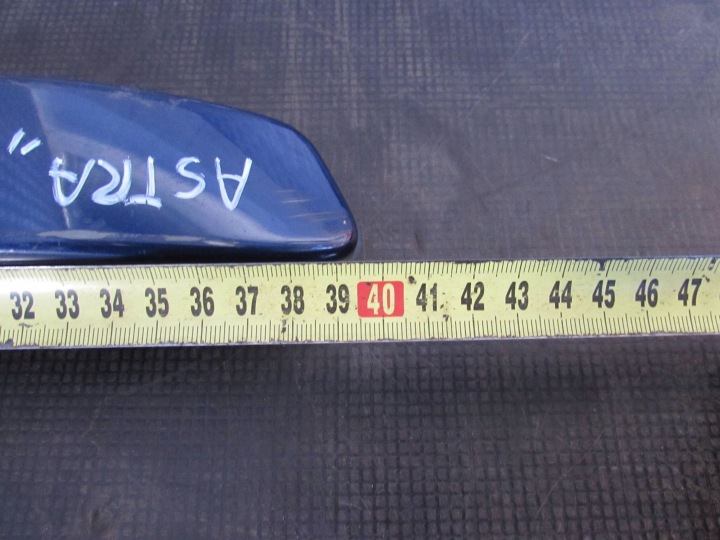 MOULURE DROIT AVANT LAK Z21B 13121996 OPEL ASTRA H 04-10 R.