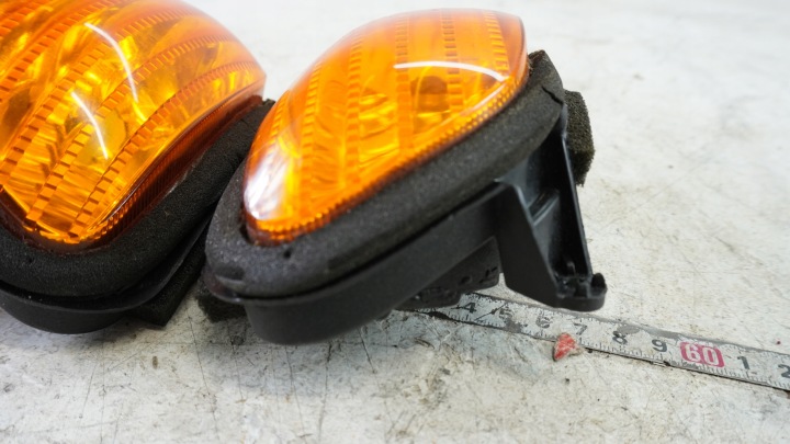 L38 HONDA GL 1800 GOLDWING GOLD WING CLIGNOTANT DROIT GAUCHE JEU OEM