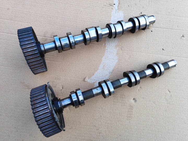 VW GOLF V SEAT LEON 2.0 TDI BKP ROUES DISTRIBUTION ARBRES 038109111E 03G109239B