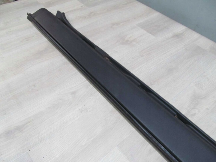 VOLVO XC90 MOULURE REVÊTEMENT SEUIL SEUIL DROITE 30655190 02-07