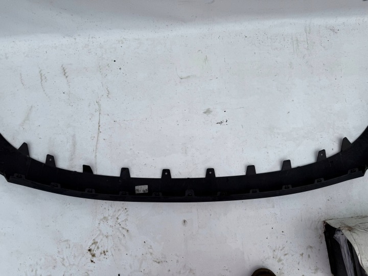 MERCEDES EQA W243 A243 MOULURE PARE-CHOCS AVANT A2438850401