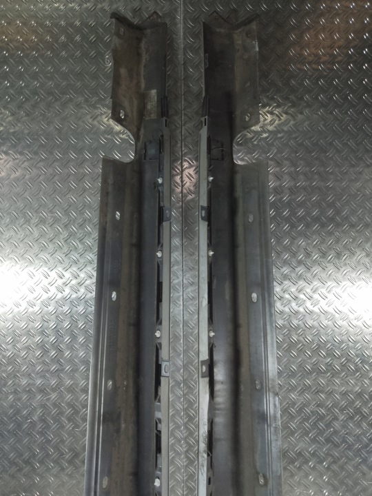 MERCEDES W220 LIFT 02- BAGUETTES SEUIL ENSEMBLE 744