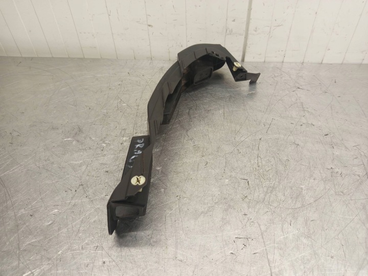 GLISSIÈRE PARE-CHOCS ARRIÈRE DROIT ARRIÈRE PORSCHE CAYENNE (92A) 7P5807394A