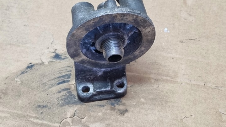 SUPPORT FILTRE HUILES AUDI VOLKSWAGEN 053115417A