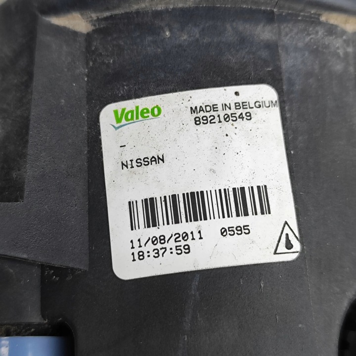 NISSAN NP300 2010 GAUCHE CÔTÉ LANTERNE PRZECIWMGLOWE AVANT