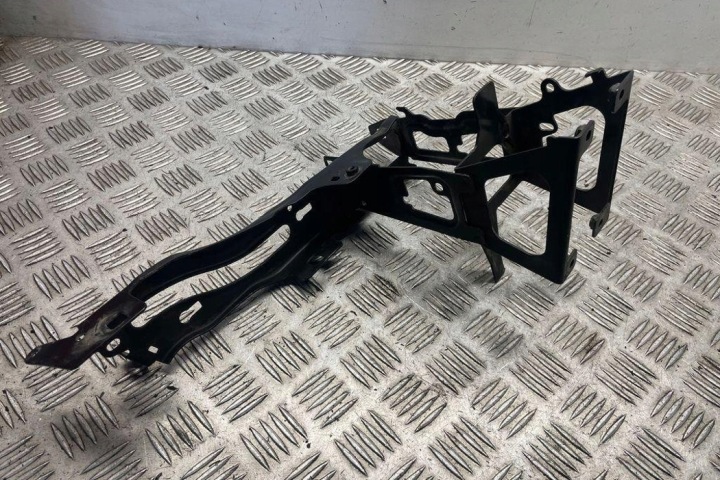 GLISSIÈRE AVANT DROITE PHARES BMW 3 (F30, F80) 7245792 2.0L DIESEL 2014