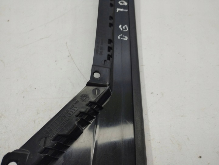 AUDI Q5 SQ5 MOULURE VITRES ARRIÈRE 2020 80A839904