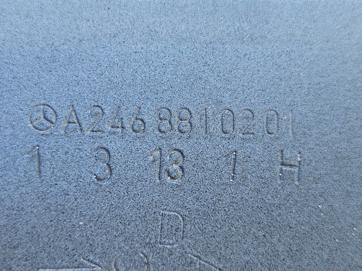 MERCEDES A246 B-KLASA 11-18 AILE AVANT DROIT A2468810201