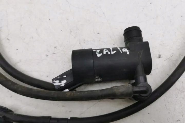 PETIT MOTEUR RÉSERVOIR LAVE-GLACES VOLVO V50 (MW) PA6GB25 1.6L DIESEL 81KW
