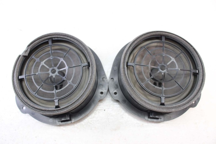AUDI A4 BERLINE HAUT-PARLEURS SONORISATION 8W5035412 8W5035411 8W0035415 8W0035454