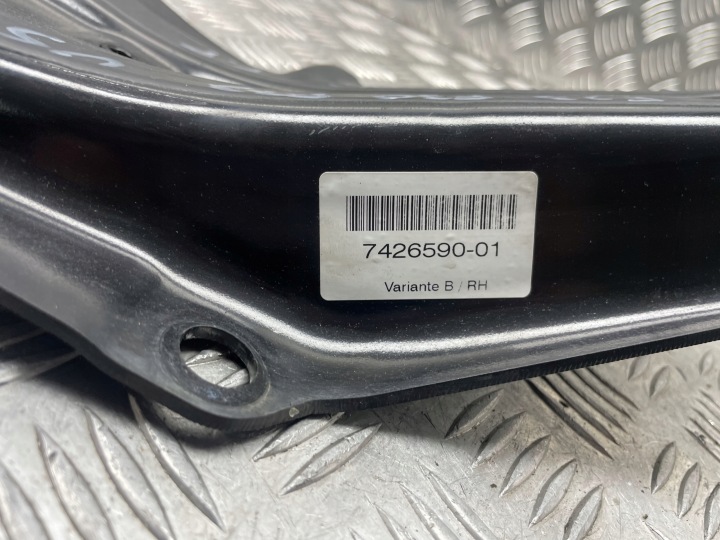 BMW F23 F32 F33 F36 RENFORCEMENT SCIANKI USA DROIT DROIT AVANT 7426590