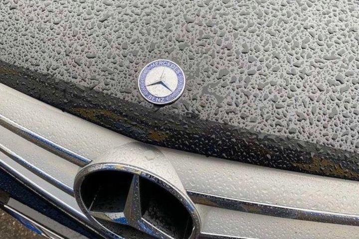 INSIGNE VOITURES MERCEDES-BENZ GLA (X156) A2048170016 1.5L DIESEL 80KW